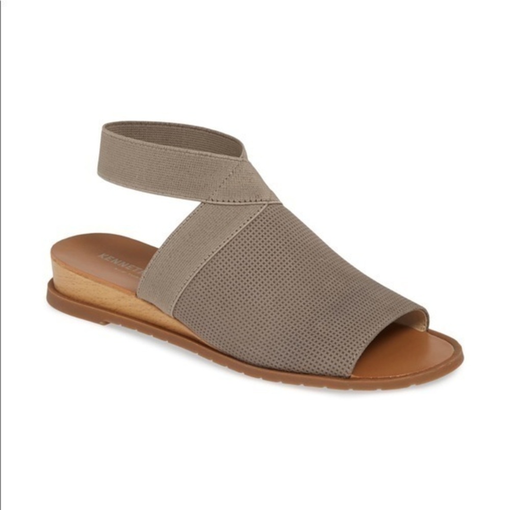 Kenneth Cole New York Jules sandal size 8 1/2 - Picture 1 of 8